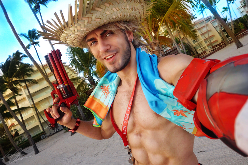 Cosplay by Leon Chiro
